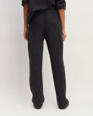 The Cozy-Stretch Straight-Leg Sweatpant | Charcoal