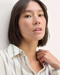 The Boyfriend Shirt in Linen | Bone/Navy