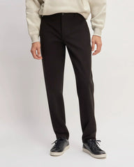 The Straight Fit Performance Chino | Uniform | Black | Straight