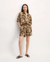 The Short-Sleeve Shirt in Butterlite | Black / Cornstalk Abstract