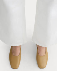 The Gallery Pump | Light Taupe