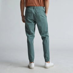 The Performance Traveler Chino | Green Balsam