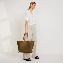 The Luxe Italian Leather Tote | Beech