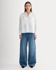 The Boxy Oxford | White
