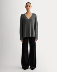 The Slouchy V-Neck in Everyday Cotton | Heathered Charcoal