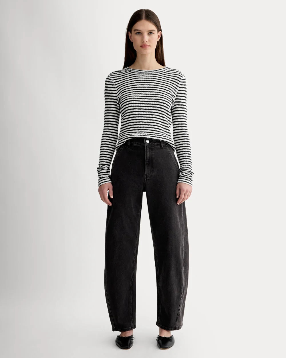 The Way-High® Twist Curve Jean | Washed Black