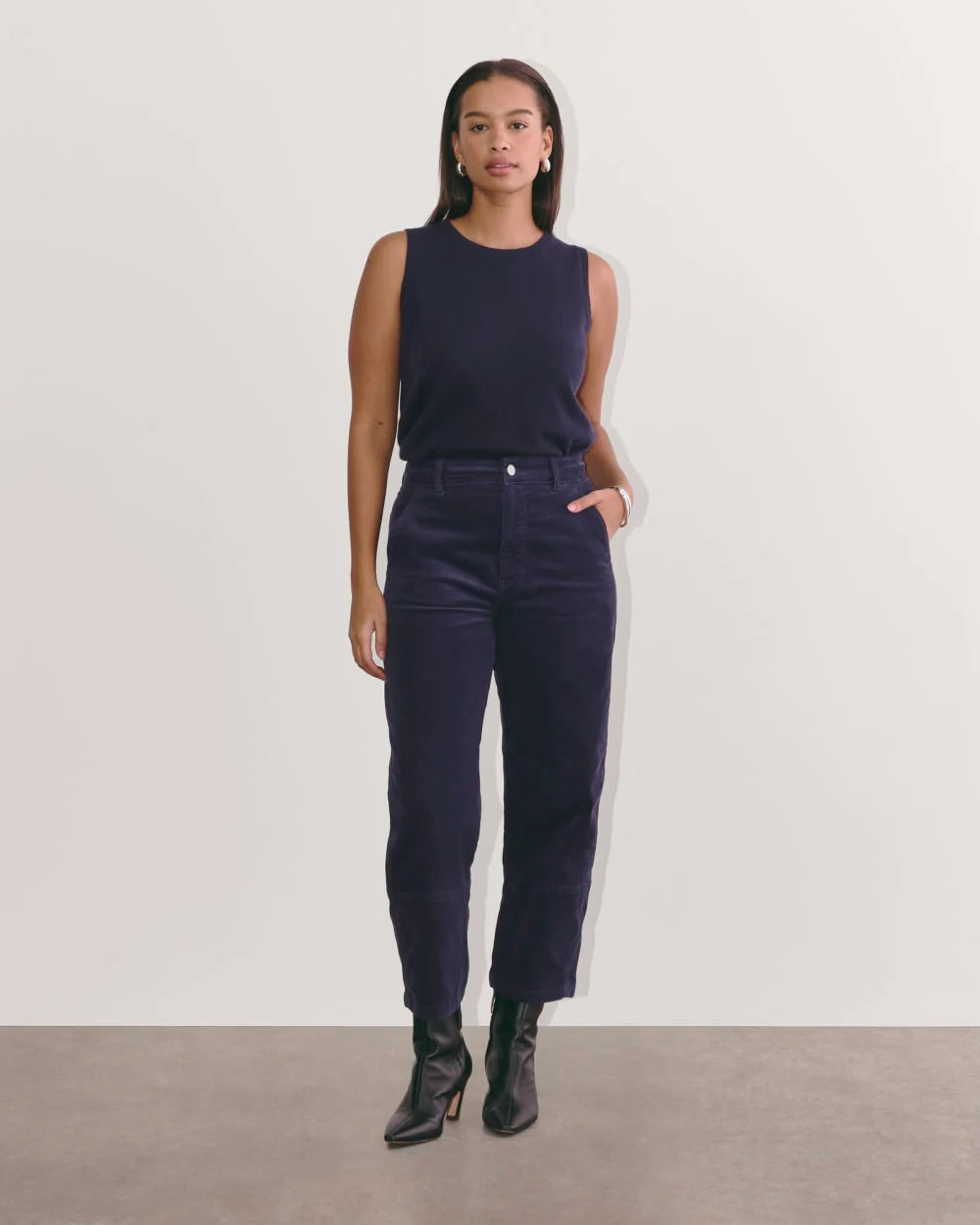 The Utility Barrel in Corduroy | Navy