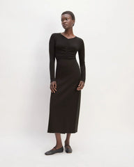 The Ruched V-Neck Tee in Butterluxe | Black