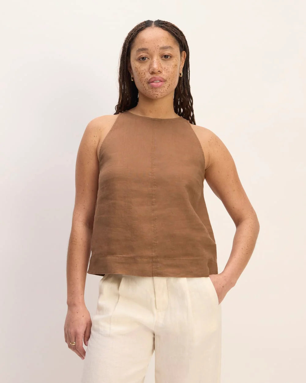 The Linen High-Neck Tank | Carob Brown