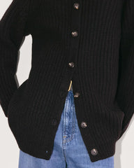 The Fisherman Cardigan in Cloud | Black