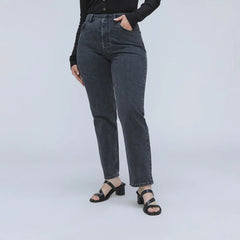 The '90s Cheeky Hourglass Jean | Washed Black | 28.5" Inseam