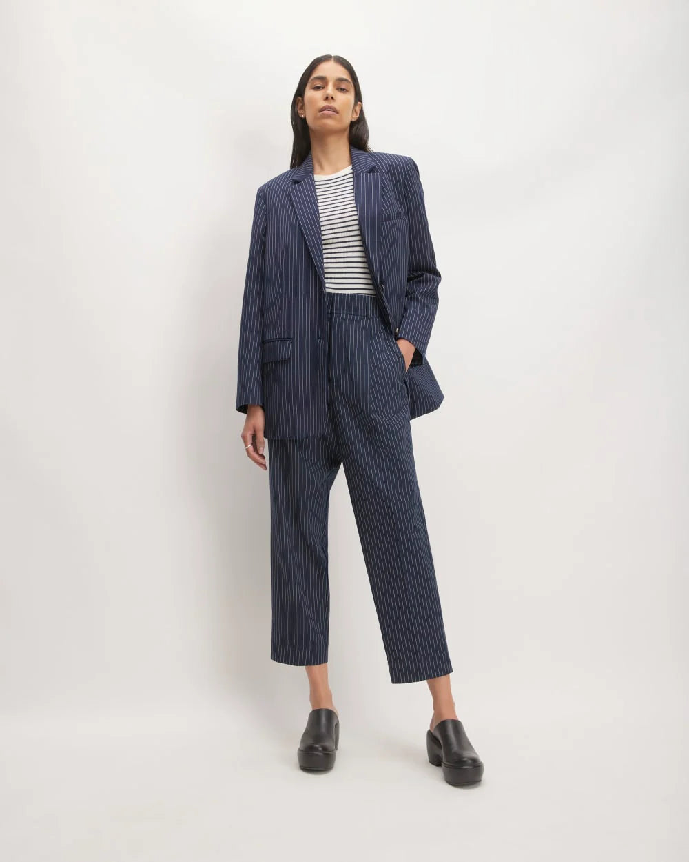 The Draper Tapered Pant in Buttersmooth | Navy / Bone