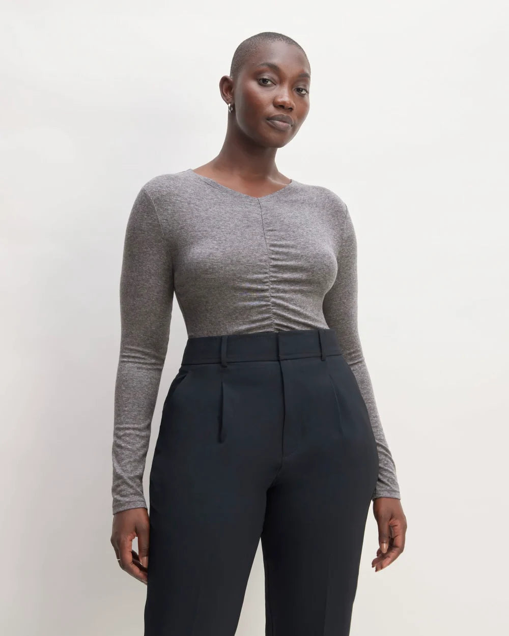 The Ruched V-Neck Tee in Butterluxe | Heather Charcoal