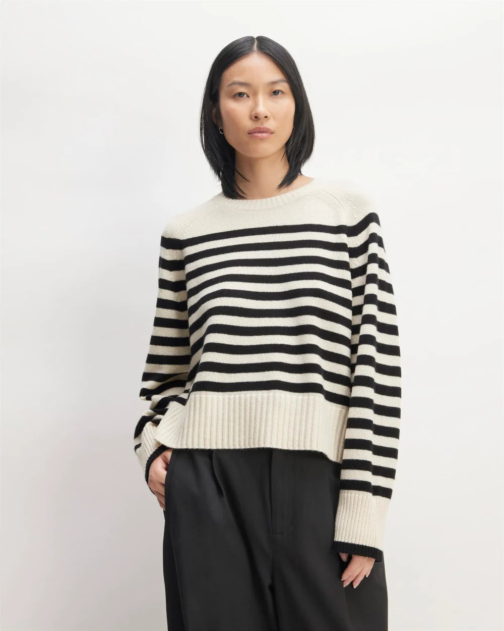 The Boxy Crew in Cashmere | Bone / Black