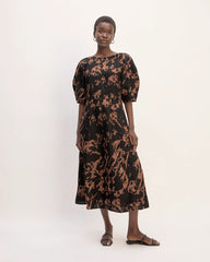 The Linen Short-Sleeve Scoop Midi Dress | Carob Brown Abstract