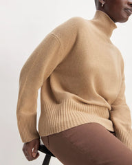 The Cashmere Oversized Turtleneck | Light Camel